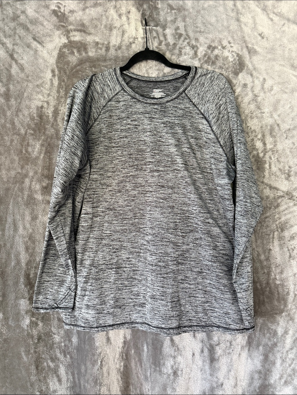 Women’s Heather Gray Long-Sleeve Crewneck Sweatshirt